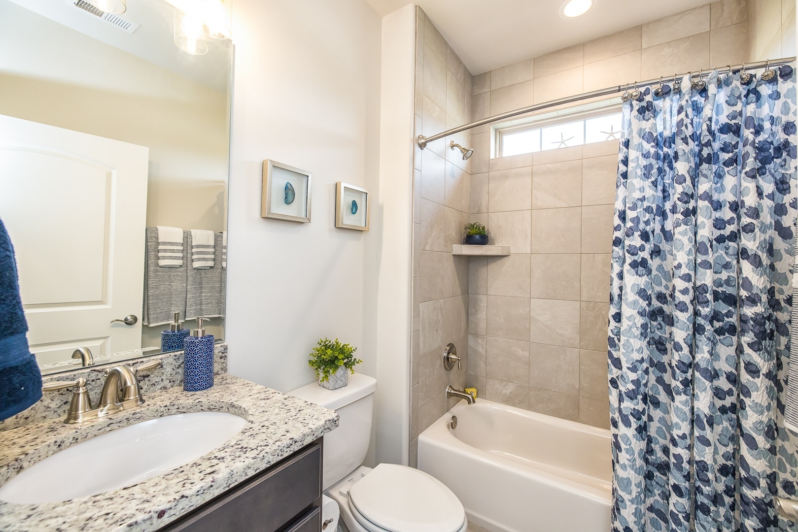 The Boca — Guest Bath